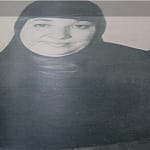 سيدة الصراصير